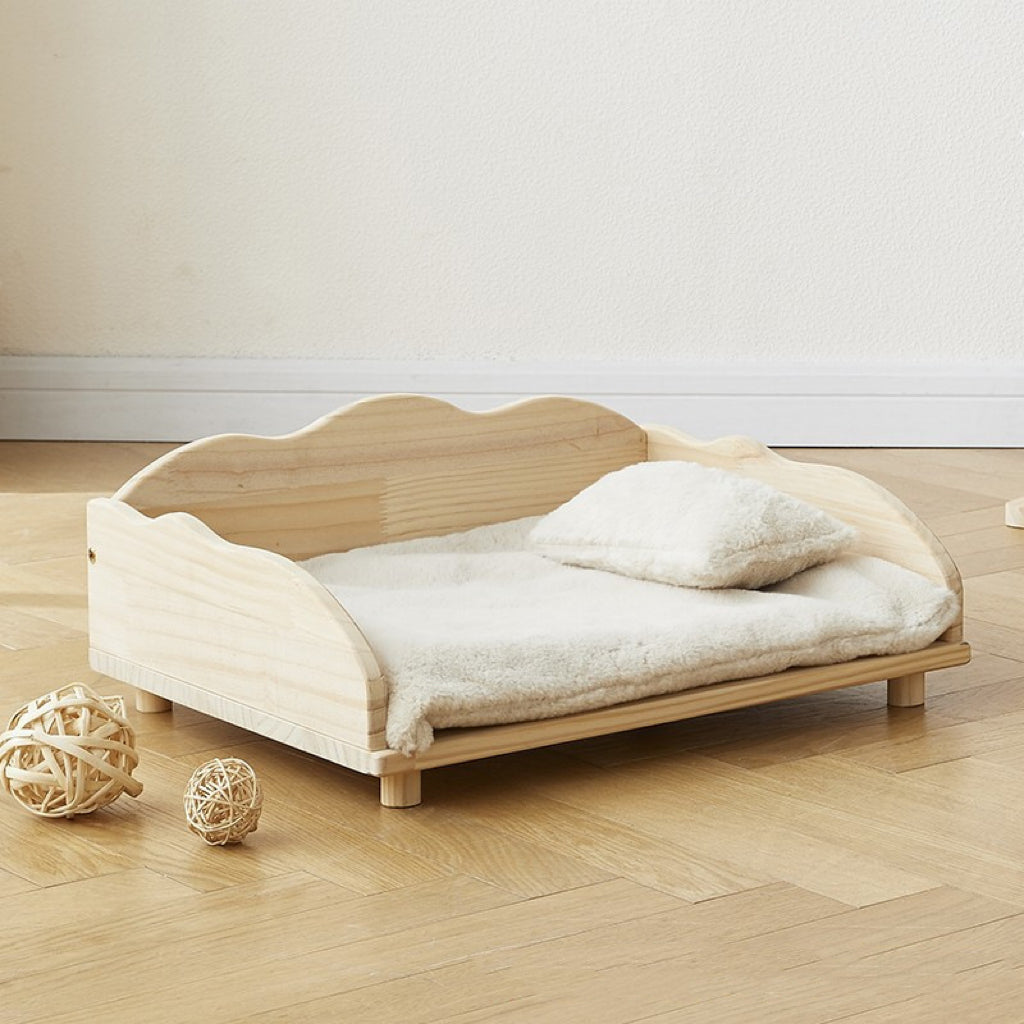 Pet Wooden Sofa Bed with Beddings